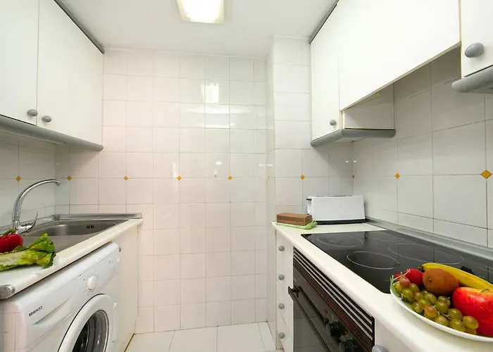 Apolo Vii-5 By Interhome